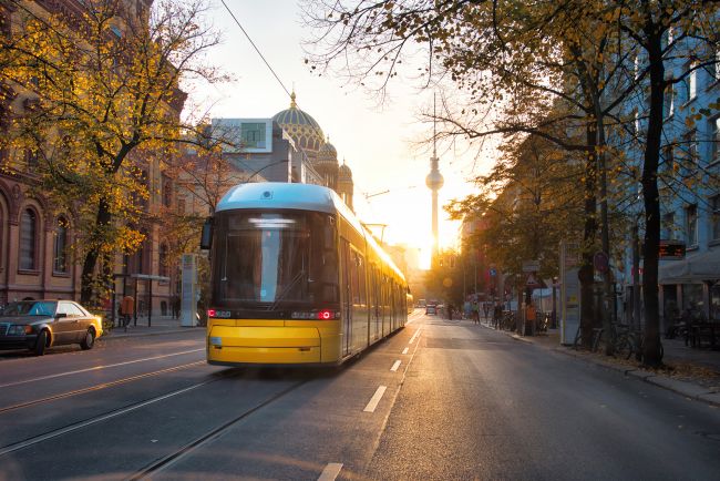 Mülltrennung, Nachbarn, Öffentliche Verkehrsmittel Mülltrennung, Nachbarn, Öffentliche Verkehrsmittel