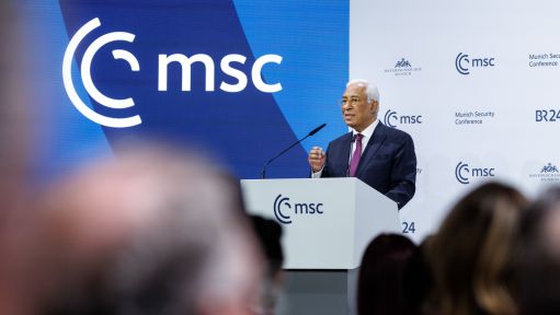 Antonio Luis Santos da Costa, Präsident des Europäischen Rates, spricht auf der Münchner Sicherheitskonferenz. 