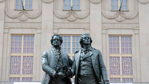 Goethe-Schiller Statue, Nationaltheater, Weimar