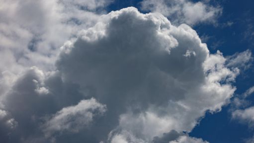 Eine Wolke am Himmel. 