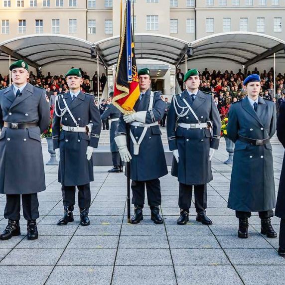 Feierliches Gelöbnis im Bendlerblock Berlin, Sitz des Bundesverteidigungsministeriums 