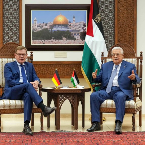 Bundesaußenminister Wadephul mit Palästinenserpräsident Abbas.