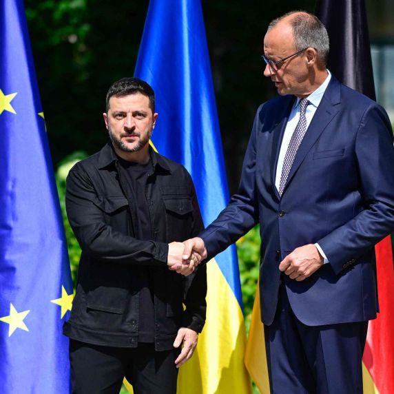 Bundeskanzler Friedrich Merz und der ukrainische Präsident Wolodymyr Selenskyj  