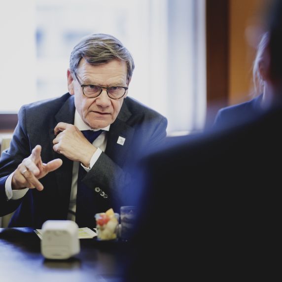 Außenminister Johann Wadephul auf der Sudan Konferenz in Berlin