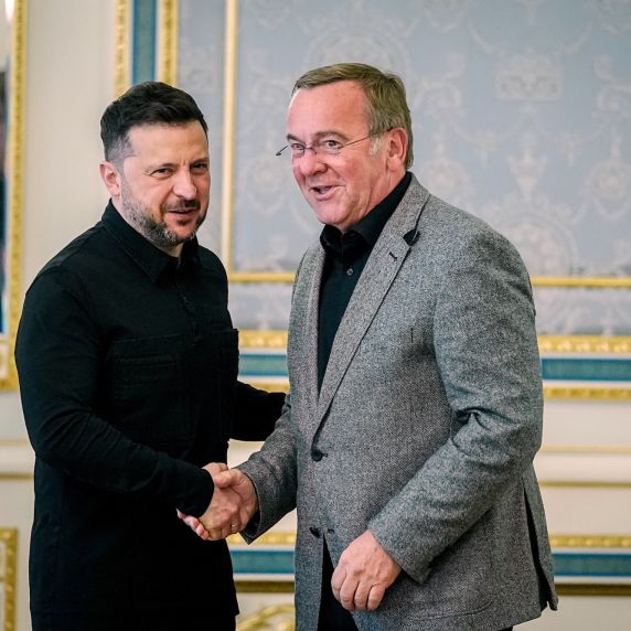 Boris Pistorius (r.) und Wolodymyr Selenskyj