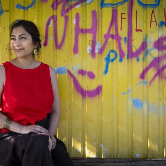 Maryam Mardani in Berlin. Die Journalistin lebt seit 2013 im Exil in Deutschland. 