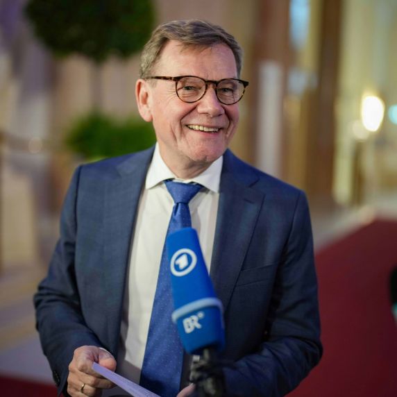 Bundesaußenminister Johann Wadephul beim OSZE-Treffen in Wien