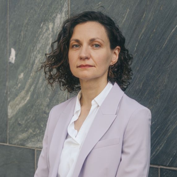 Julia Smirnova: „Diskreditierung demokratischer Institutionen“ 