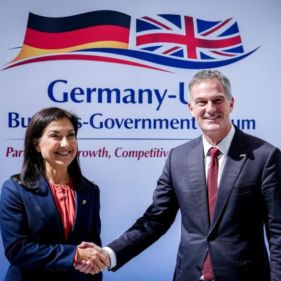 Katherina Reiche und Peter Kyle