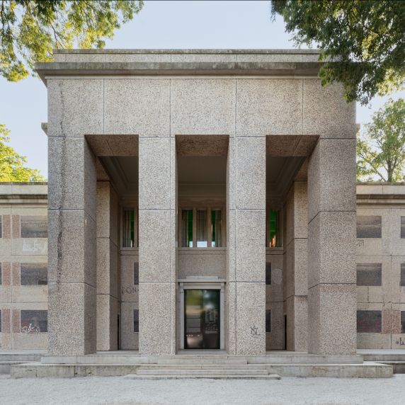 Der Deutsche Pavillon 2026, gestaltet von den Künstlerinnen Sung Tieu und Henrike Naumann