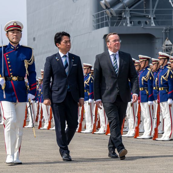 Boris Pistorius und sein japanischer Amtskollege