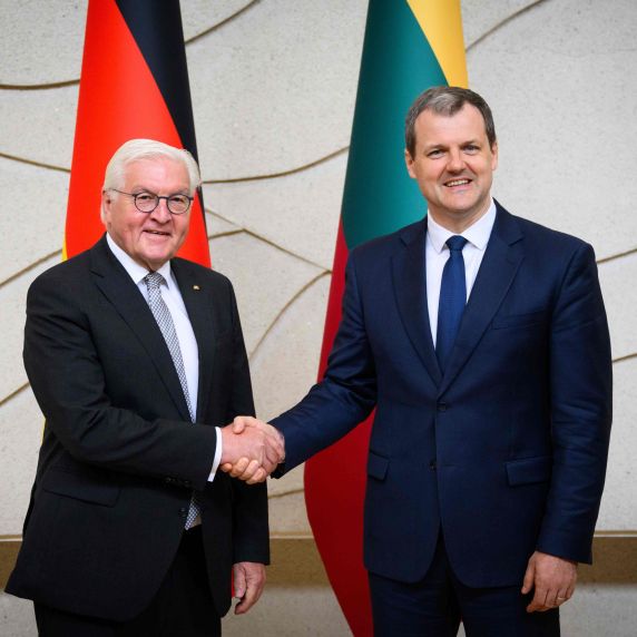 Frank-Walter Steinmeier (l.) und Gintautas Paluckas