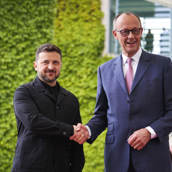 Bundeskanzler Merz und Präsident Selenskyj