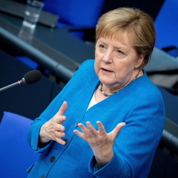 Angela Merkel im Bundestag 
