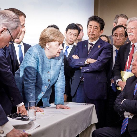 Angela Merkel beim G7-Gipfel 2018 in Kanada mit Donald Trump