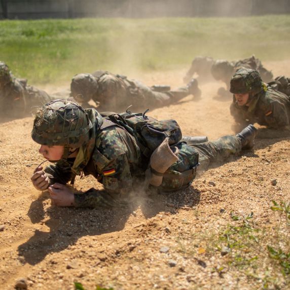 Rekruten im freiwilligen Wehrdienst für den Heimatschutz 