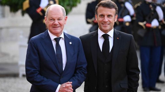 Frankreichs Präsident Macron und Bundeskanzler Scholz