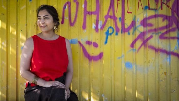 Maryam Mardani in Berlin. Die Journalistin lebt seit 2013 im Exil in Deutschland. 