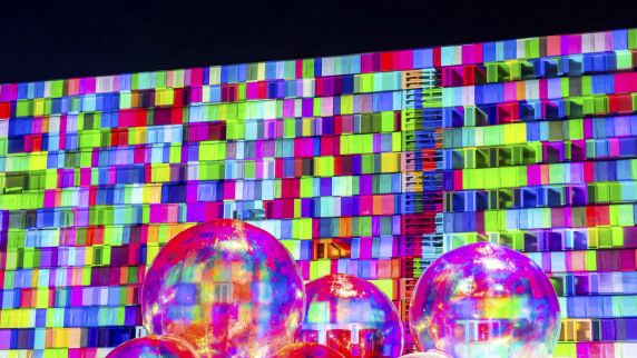 Lichtkunst in Chemnitz beim Festival „LOV spotLIGHT“