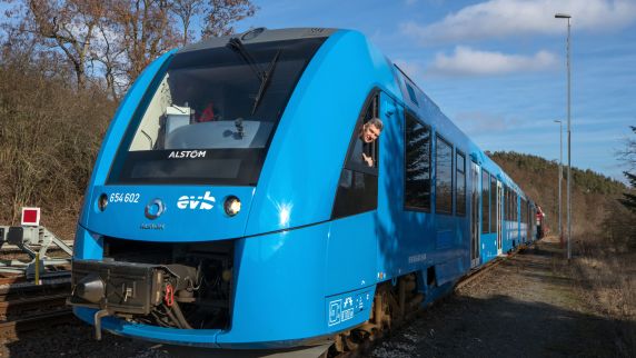 In Niedersachsen fährt seit 2018 der erste Zug mit Wasserstoff.