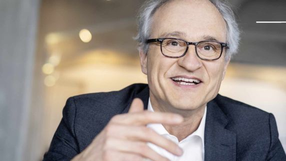 Stefan Schmitz hütet Saatgut der Welt.