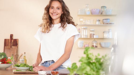 Maya Leinebach hat auf Instagram 1,6 Millionen Follower.