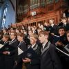 Der Thomanerchor singt in der Leipziger Thomaskirche. 