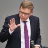 Bundesaußenminister Johann Wadephul bei einer Rede im Bundestag 