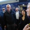 Bundeskanzler Friedrich Merz kommt am frühen Morgen auf dem Hauptbahnhof in Kiew an. 