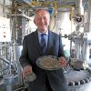 Bernd Meyer entwickelt ein Verfahren für chemisches Recycling.