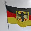 Bundesflagge mit Bundesadler