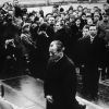 Willy Brandt ehrt die Toten des Warschauer Ghettos.