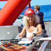 Angelika Brandt an Bord eines Forschungsschiffes 