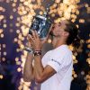 Alexander Zverev bei der Siegerehrung nach seinem Triumph bei den US Open in New York.