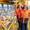 Friedrich Merz (vorn) mit Bremens Bürgermeister Andreas Bovenschulte  