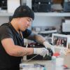 Diego Camilo an seinem Arbeitsplatz