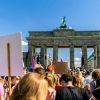 In Deutschland steht das Versammlungsrecht im Grundgesetz. 