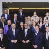 Kanzler Friedrich Merz (M.) mit Mitgliedern seines Kabinetts 