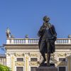 Das Goethedenkmal auf dem Naschmarkt in Leipzig 