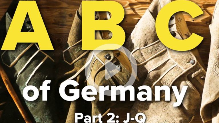 2/3 - Autobahn, Bargeld, CO2 Bilanz: Understanding Germany from A to Z