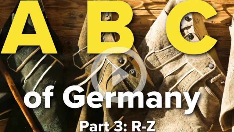 3/3 - Autobahn, Bargeld, CO2 Bilanz: Understanding Germany from A to Z