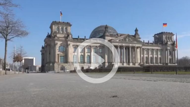 Bundestag approves further extensive corona laws