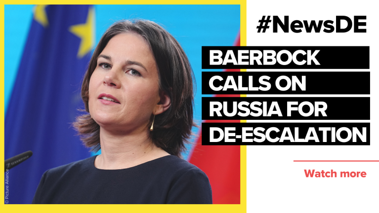 Baerbock calls on Russia for de-escalation