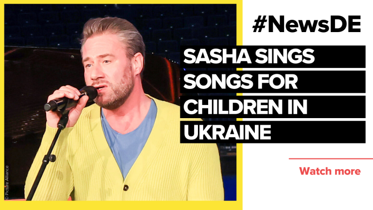 Relief action: Musician Sasha sings songs for children in Ukraine to donate 