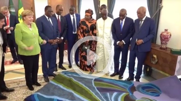 Angela Merkel zu Gast im Senegal 