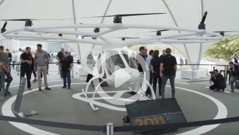 Mobilität in Deutschland: Volocopter fliegt über Stuttgart